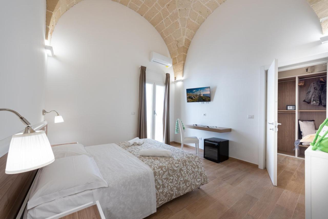 Dimora Le Volte Bed & Breakfast Lecce Exterior photo