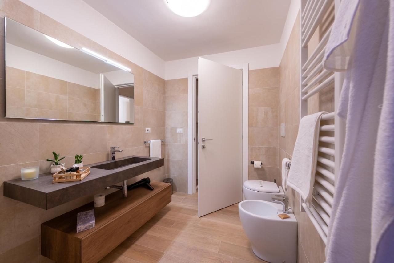 Dimora Le Volte Bed & Breakfast Lecce Exterior photo