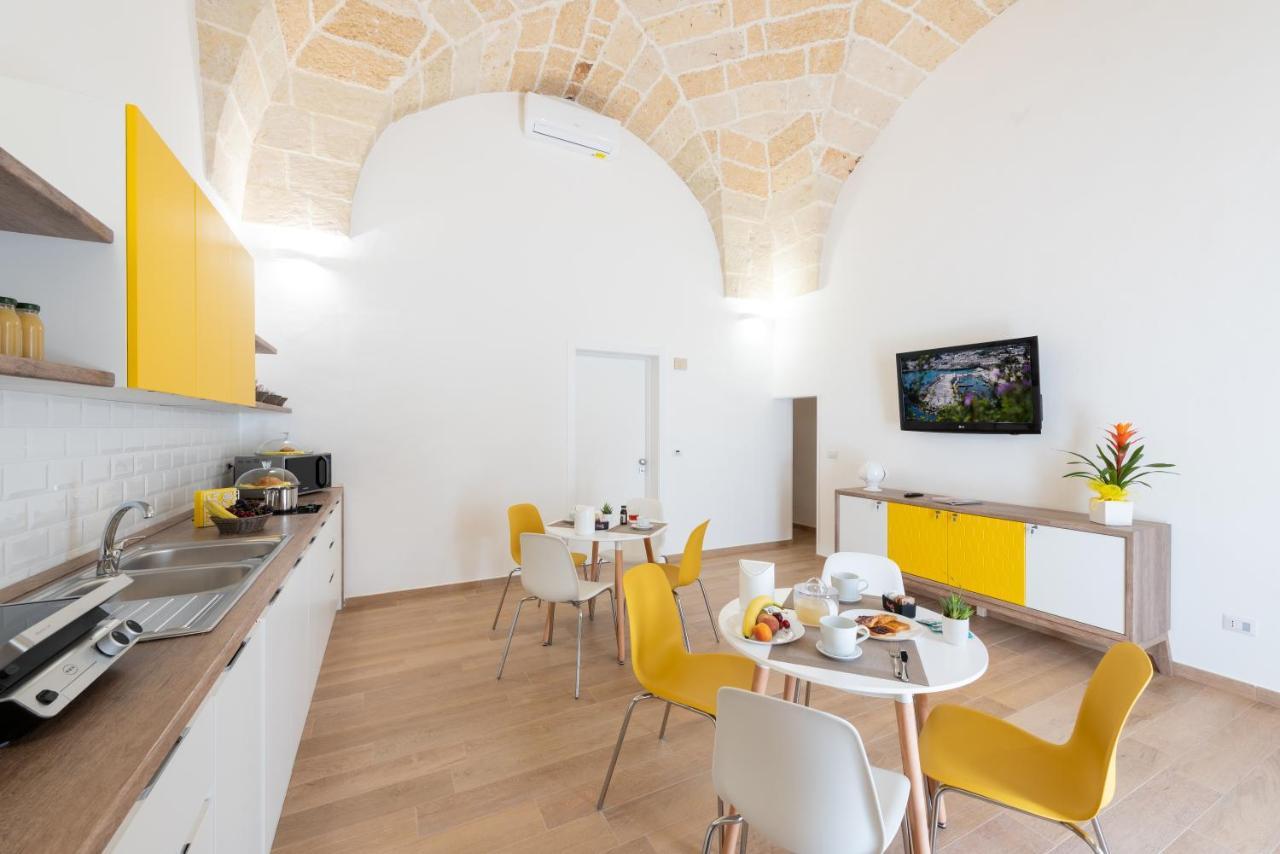 Dimora Le Volte Bed & Breakfast Lecce Exterior photo